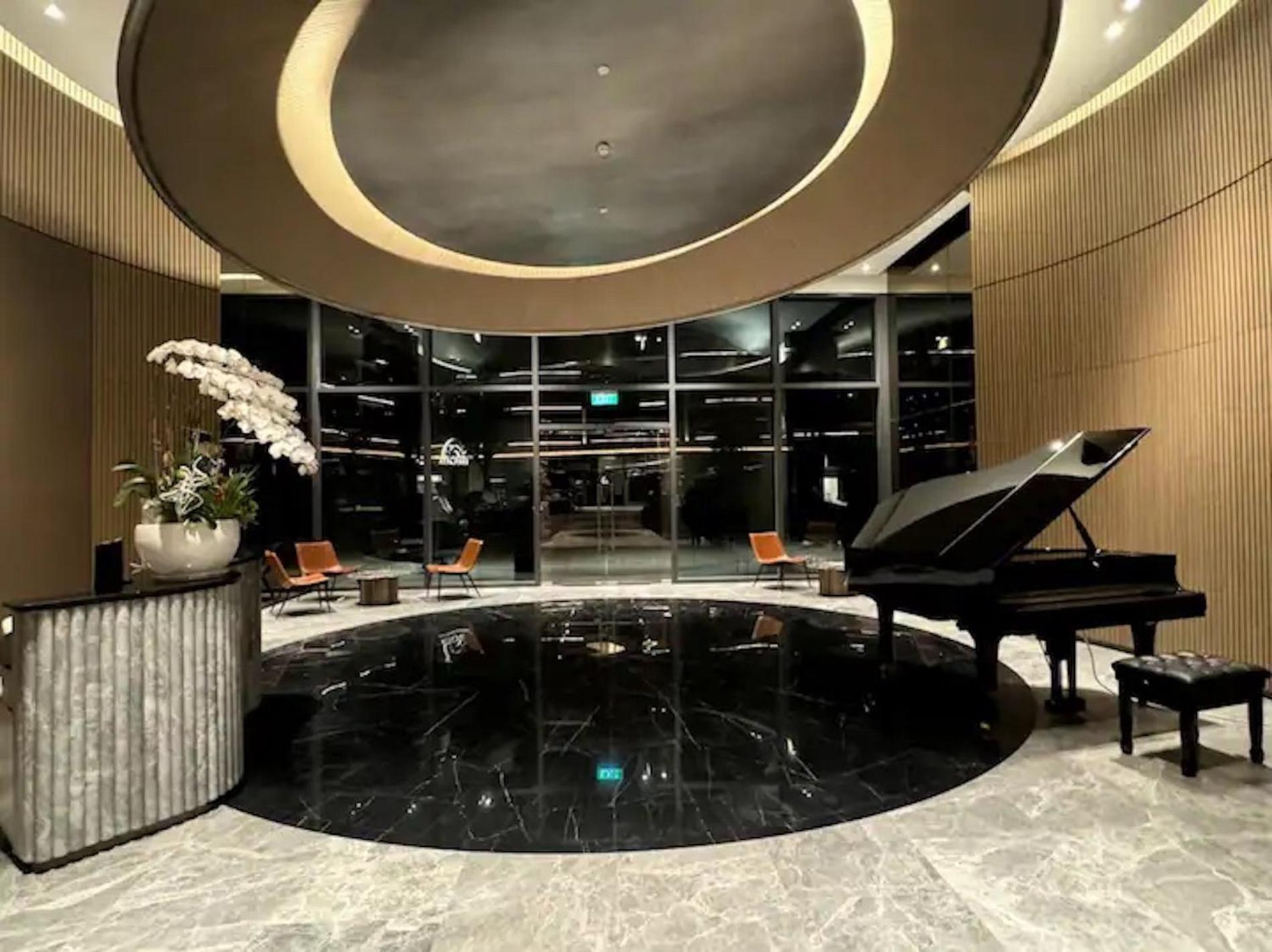 Zo Apartment Opera, Crest, Galleria -Central Saigon -Free Pool-Gym-Sauna Room-Yoga Room Ho Chi Minh City Bagian luar foto