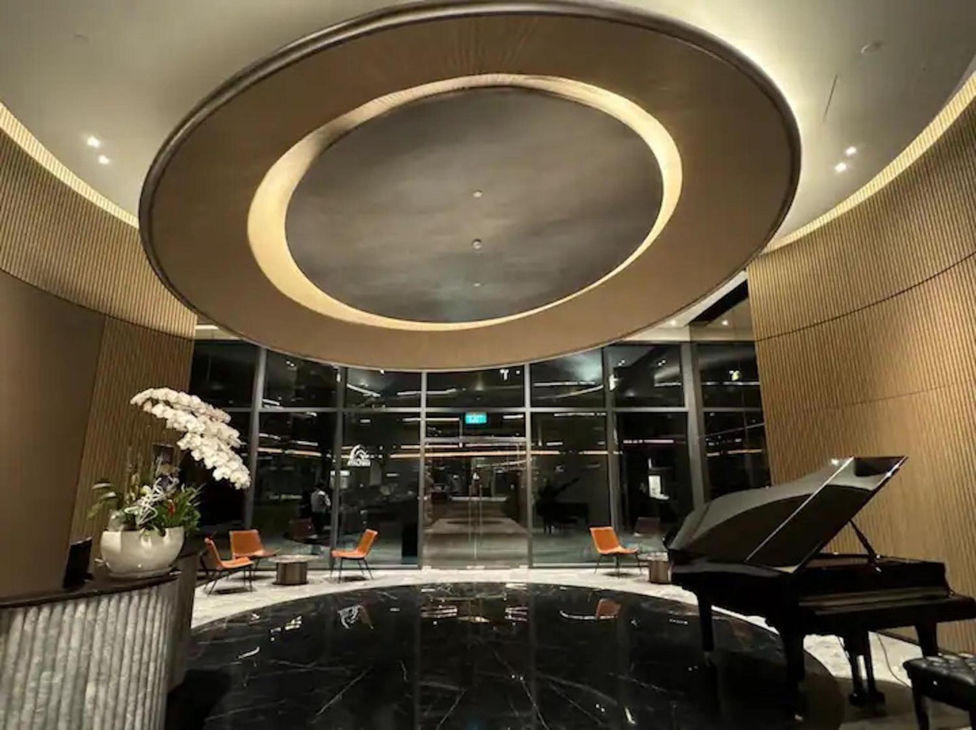 Zo Apartment Opera, Crest, Galleria -Central Saigon -Free Pool-Gym-Sauna Room-Yoga Room Ho Chi Minh City Bagian luar foto