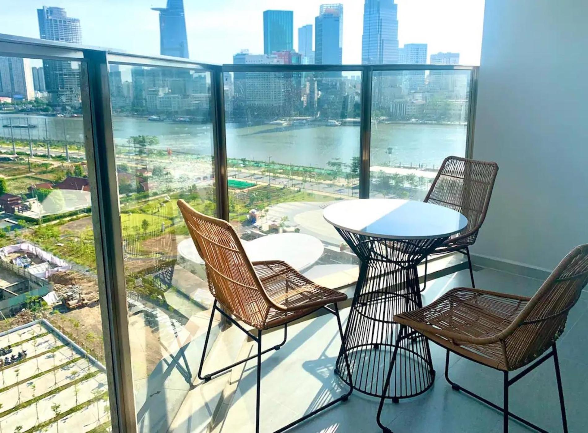 Zo Apartment Opera, Crest, Galleria -Central Saigon -Free Pool-Gym-Sauna Room-Yoga Room Ho Chi Minh City Bagian luar foto